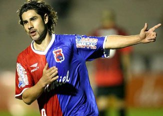 Artilheiro do Brasileirão de 2007 pode acertar com clube gaúcho