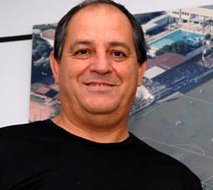 Com propostas do Japão, Edson Porto quer definir logo sua situação