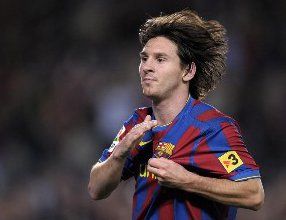 Espanhol: Messi diz não ter mudado 10 anos após estreia no Barça