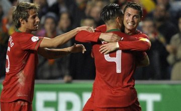 ELIMINATÓRIAS: Cristiano Ronaldo decide contra Ibra e Portugal vence