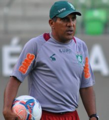 Série B: Treinador do Coelho agradece torcida e destaca força do grupo