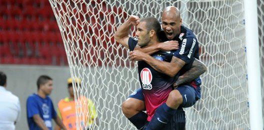 Náutico 0 x 1 Bahia – Tricolor vence, sai da Z4 e afunda o Coritiba