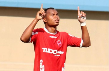 Paranaense: Reforço do Arapongas, zagueiro diz que vai surpreender no estadual