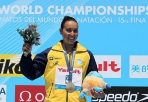 Natação: Poliana Okimoto comemora indicação ao Prêmio Brasil Olímpico