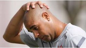 Papa títulos, Adriano é imperador também em “ganhar” multas