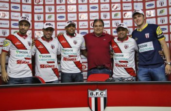 Paulistão: Botafogo contrata ex-meia do São Paulo e mais dois