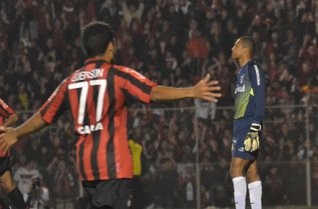 Atlético-PR x Flamengo – Caveiras, corredor de fogo…   vale tudo na final!