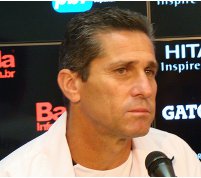 Jorginho está preocupado com brigas entre torcidas de Ponte e São Paulo