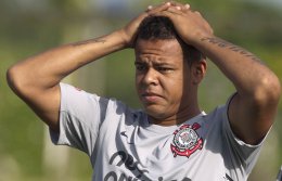 Atacante e ex-meia do Corinthians são dispensados pelo Coritiba