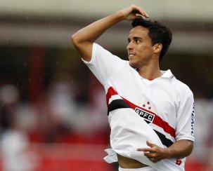 Novos ares? Camisa 10 pode trocar São Paulo pelo Santos em 2014