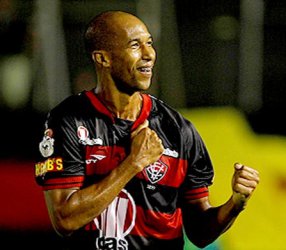 Vitória pode chegar a mil gols no Brasileiro. Quem vai fazer história?