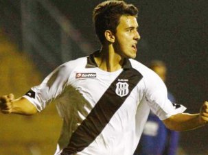 Lateral da Ponte Preta pede “pés no chão” para o jogo de volta