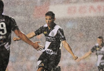São Paulo 1 x 3 Ponte Preta – Macaca cala mais 50 mil vozes no Morumbi! 2 0002048131521 img