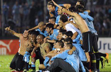 REPESCAGEM: Uruguai empata com a Jordânia e está na Copa de 2014