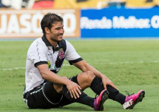 Meia descarta papel de salvador da pátria no Vasco