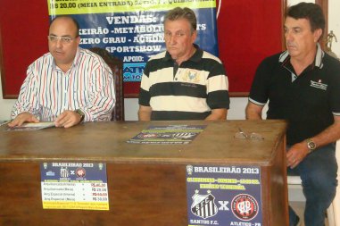 Torcedor acompanhará Santos x Atlético-PR no Teixeirão por apenas R$20,00