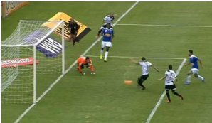 Cruzeiro poupa cinco titulares em partida contra o Vasco