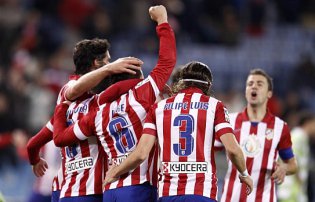 ESPANHOL: Atlético de Madrid faz 7 a 0 e segue na cola do Barça