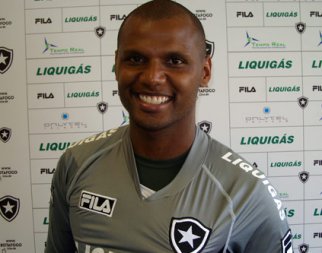 Goleiro do Botafogo e seu procurador negam sondagem do São Paulo