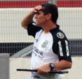 Treinador da Ponte joga a toalha e foca na Copa Sul-Americana