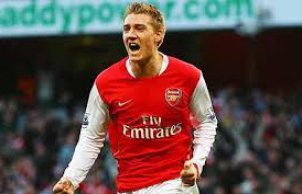 Acusado de vandalismo, atacante do Arsenal é detido na Inglaterra