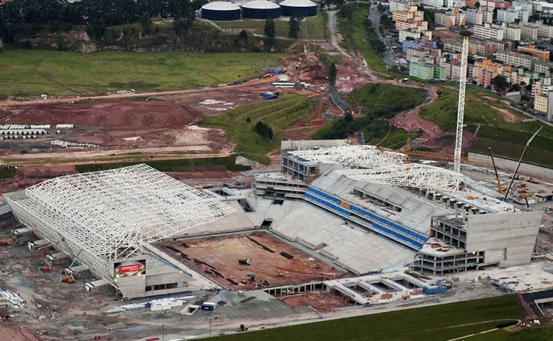 Copa 2014: Ex-presidente do Corinthians adia viagem por ‘naming rights’ do Itaquerão