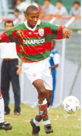 Portuguesa confirma contato para contratar Zé Roberto