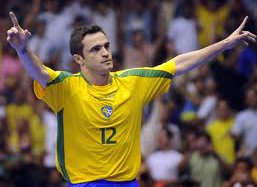 Futsal Correios: Falcão volta a ser atleta patrocinado pela Umbro