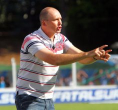 Treinador de surpresa da Série B entra na mira do Grêmio para 2014