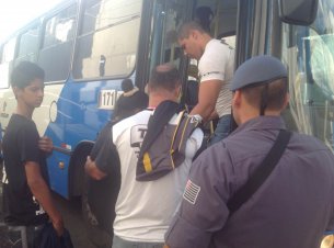 Torcedores pontepretanos frustram a expectativa e lotam apenas 53 ônibus