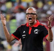 Treinador comprova a fama de auxiliares campeões no Flamengo