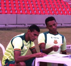 Série C: Sampaio Corrêa renova contrato de oito jogadores para final