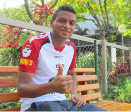 Ex-lateral do Sport fecha contrato com o São Paulo por 4 anos