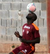 Fla, São Paulo e Palmeiras disputam volante de time da Série B