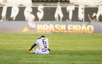Seleção do Brasileirão com quatro meias e ‘boleirão’ no comando