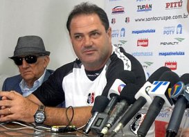 Série C: 'Merecíamos o título', diz técnico do Santa Cruz após vitória