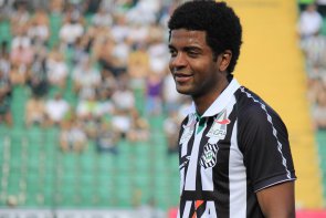 Série B: Zagueiro do Figueirense conquistou o 2º acesso consecutivo