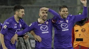 ITALIANO: Fiorentina bate Verona em jogo de sete gols