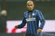 Campeão da América pelo Santos, lateral é procurado pelo Palmeiras