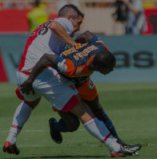 FRANCÊS: Lille vence no final e segue na cola do PSG