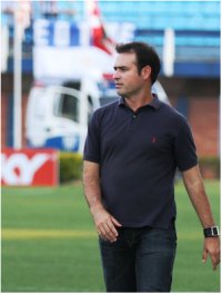 Cearense: Falta de verba, pode tirar técnico do Icasa