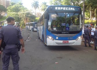 100 ônibus: Comboios da caravana da Ponte começam a sair às 14 horas