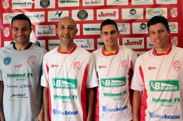 Paulista A2: Batatais apresenta ex-zagueiro do Fluminense e mais três