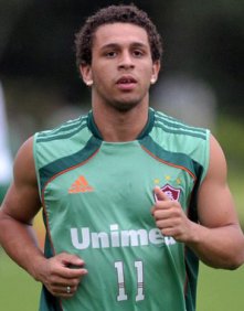 Ex-atacante do Fluminense deve ser o primeiro reforço do Corinthians para 2014