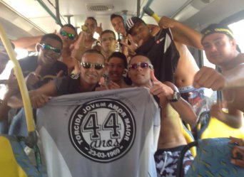 Primeiros ônibus começam a sair com destino ao “Macacaembu”