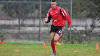 Após vice da Copa do Brasil, Atlético-PR dispensa lateral