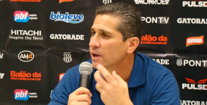 Treinador da Ponte lamenta falta de paciência e vê “vantagem” na final