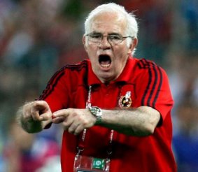 Campeão da Eurocopa 2008, técnico Aragonés se aposenta