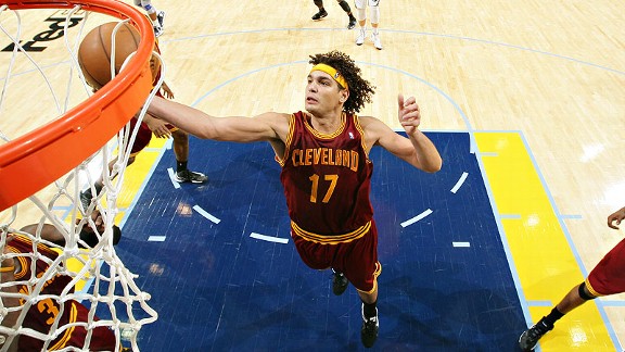 Basquete: Varejão brilha, e Cavaliers vence Nuggets na NBA