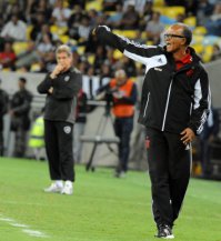 Jayme de Almeida comemora renovação com Flamengo